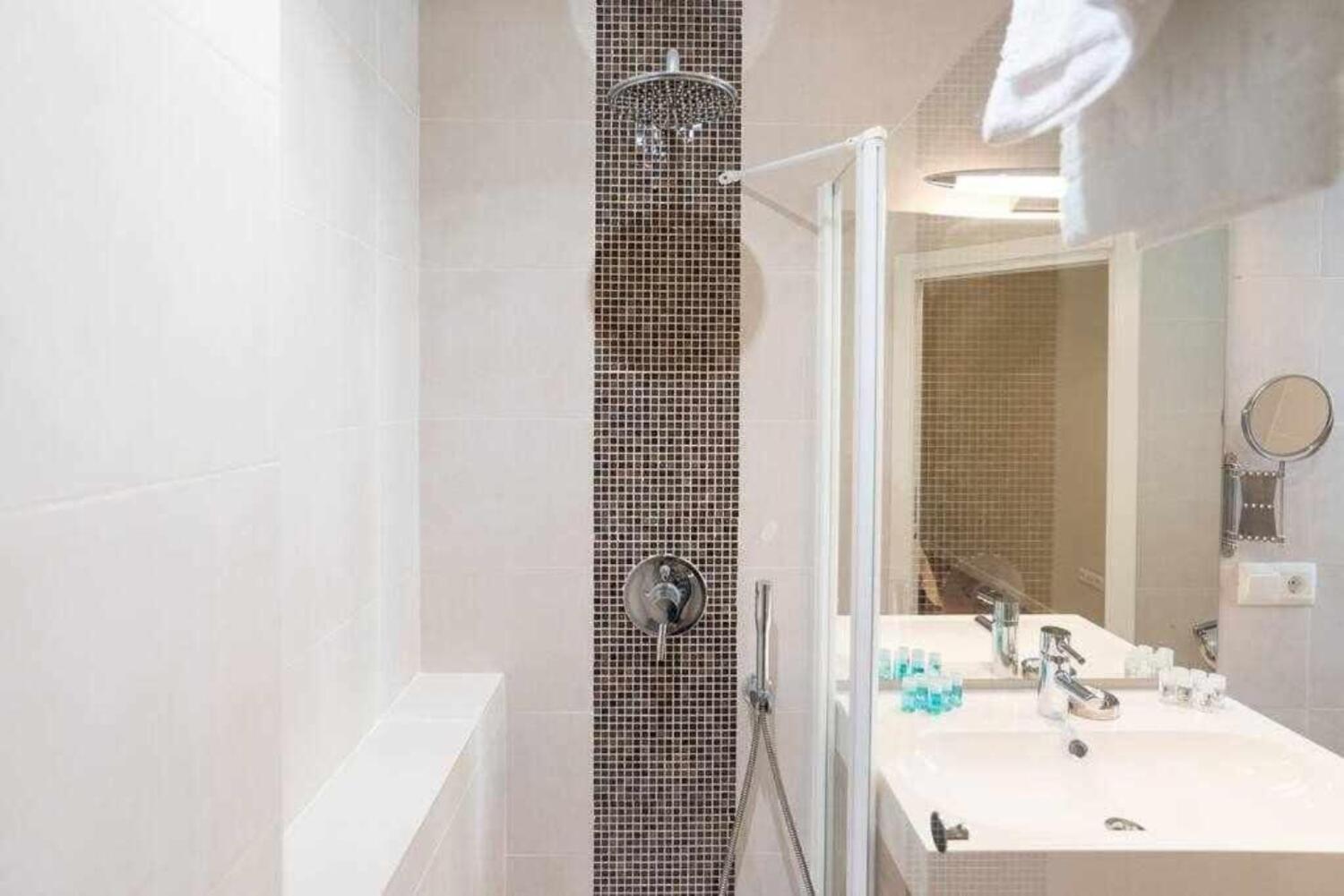 Apartamento Premium Junto A Catedral Málaga Dış mekan fotoğraf